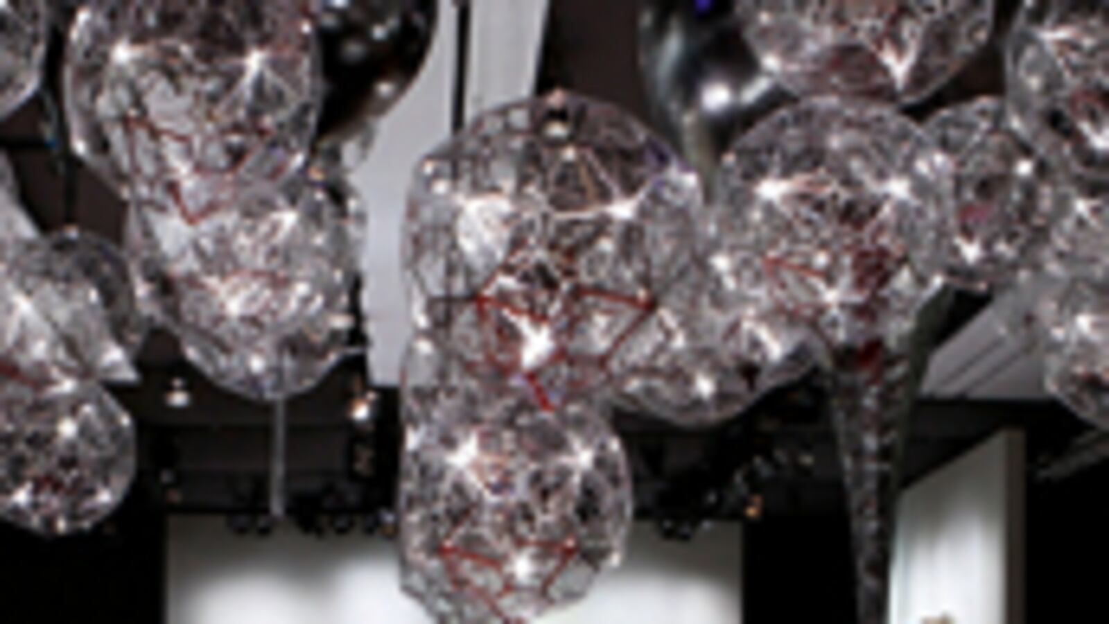articles/2009/12/10/art-and-high-commerce/haden-guest-advertising-branding_68662_bbh7fz