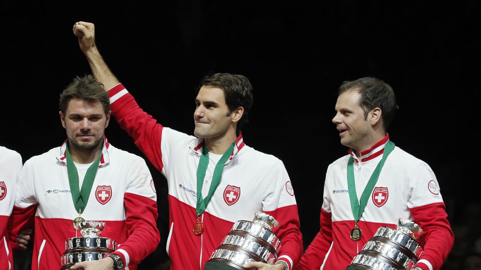 cheats/2014/11/24/switzerland-federer-win-first-davis-cup/141124-roger-federer-cheat_s6ja0s