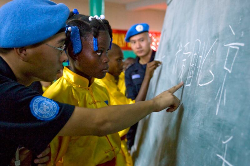 galleries/2009/11/04/empowering-teen-girls-across-the-globe/rania-adolescents---12_jsyno8