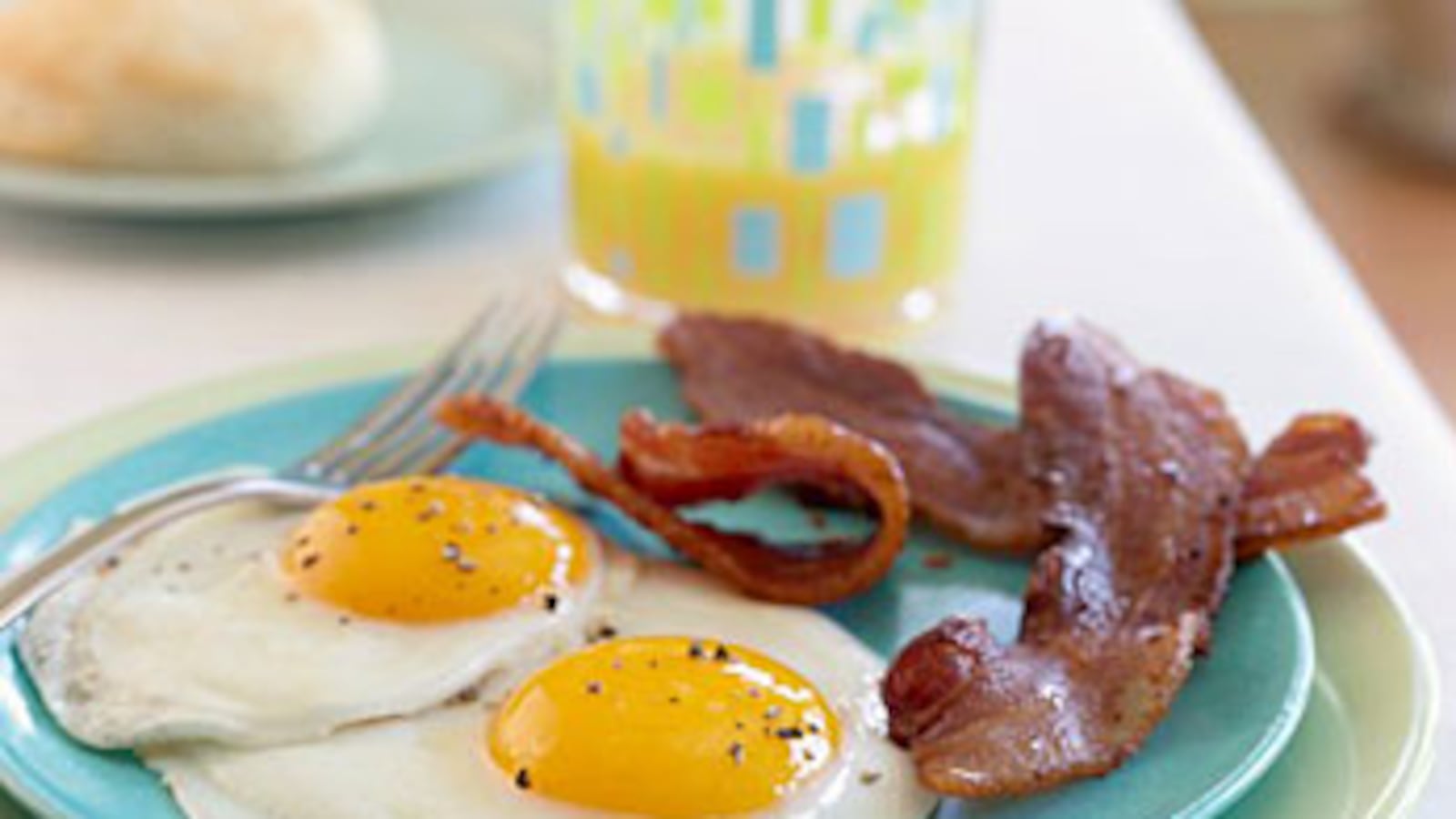 articles/2009/05/15/bacon-tastes-good-get-over-it/powell-bacon_26874_tsskmw