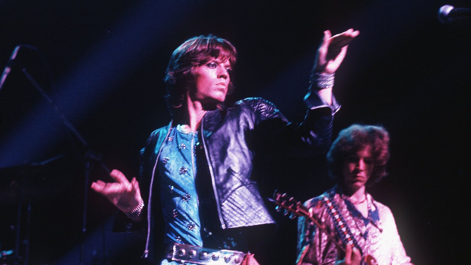 articles/2016/11/16/exhibitionism-shows-the-life-of-the-rolling-stones-as-the-rolling-stones-want-you-to-believe-it/161115-teeman-stones-tease_zh966j