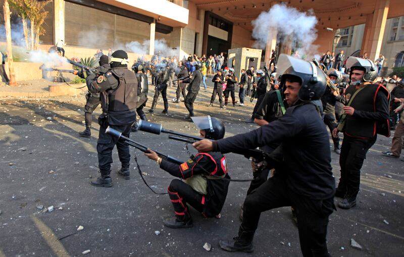 galleries/2013/01/29/rage-in-egypt-over-port-said-verdict-morsi-government-photos/egypt-unrest-8_f593bl