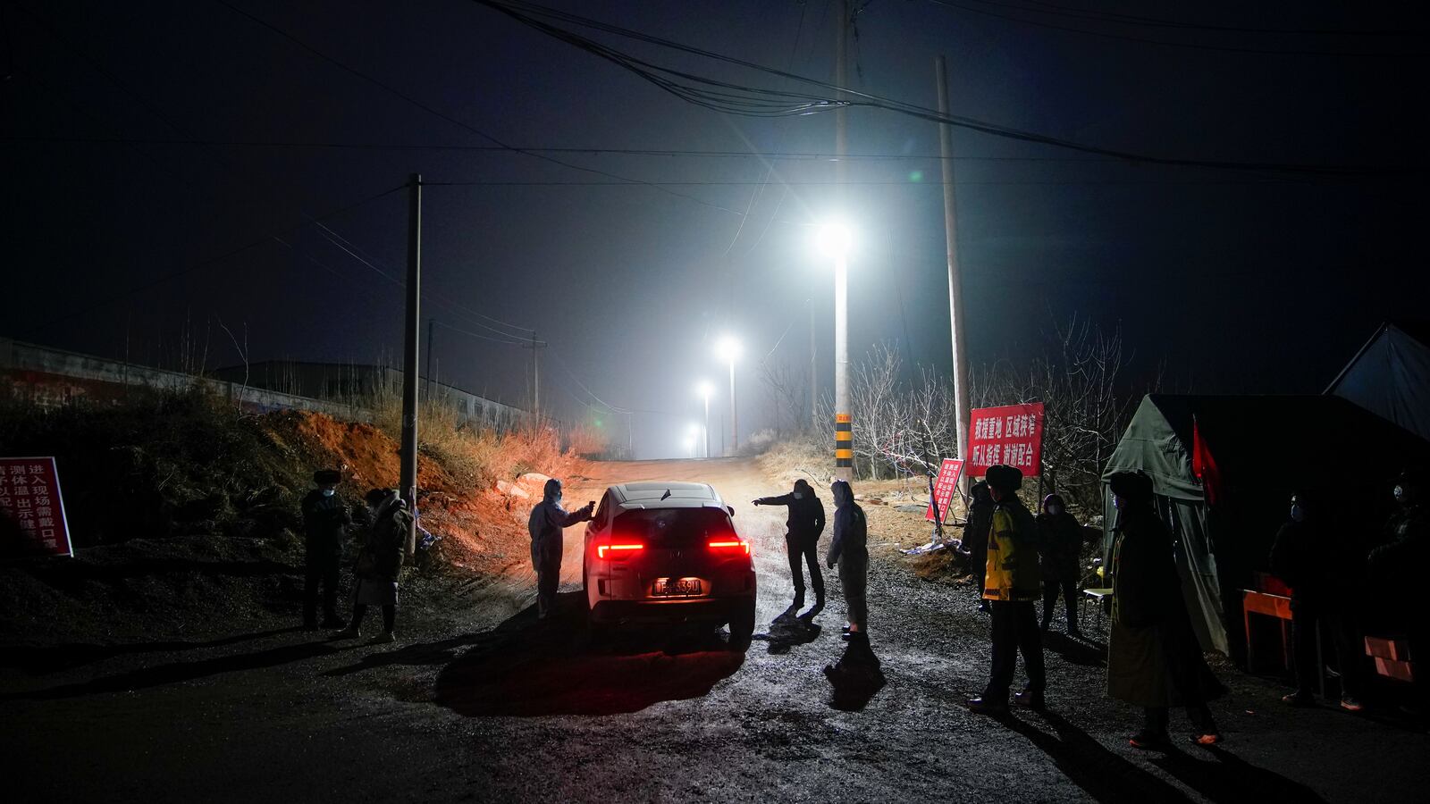 2021-01-21T125851Z_74509826_RC2CCL9TVV00_RTRMADP_3_CHINA-ACCIDENT-MINE_u92ueo