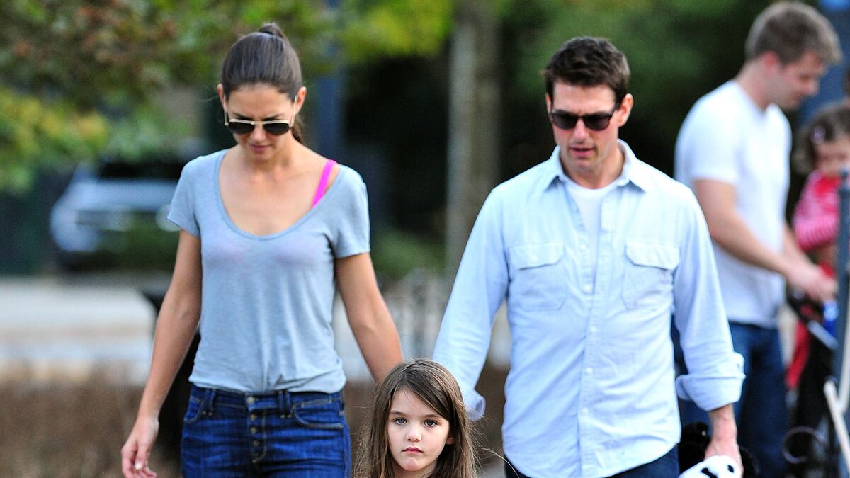 articles/2012/07/04/will-scientology-sway-tom-cruise-and-katie-holmes-s-divorce/tomkat-scientology-divorce-deluca_xeao2x