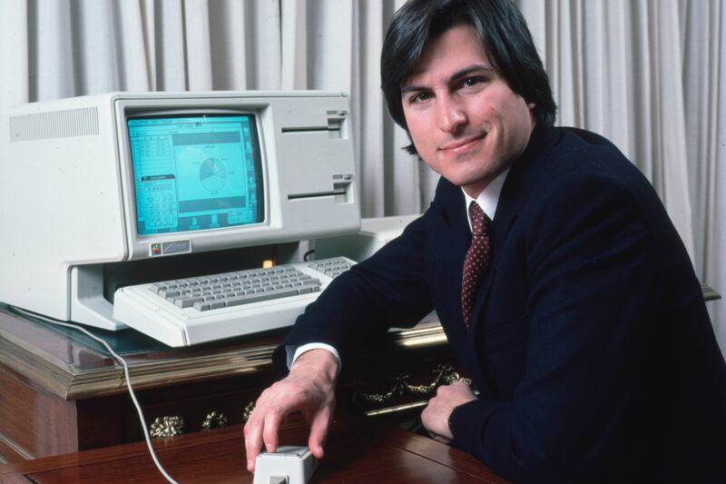 articles/2011/10/05/steve-jobs-dead-apple-s-great-american-genius-dies-of-cancer-photos-and-videos/steve-jobs-classic_xeivbw