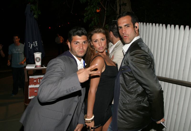 galleries/2010/01/18/uchitel-nightlife/uchitel-nightlife-3_eb0g5a