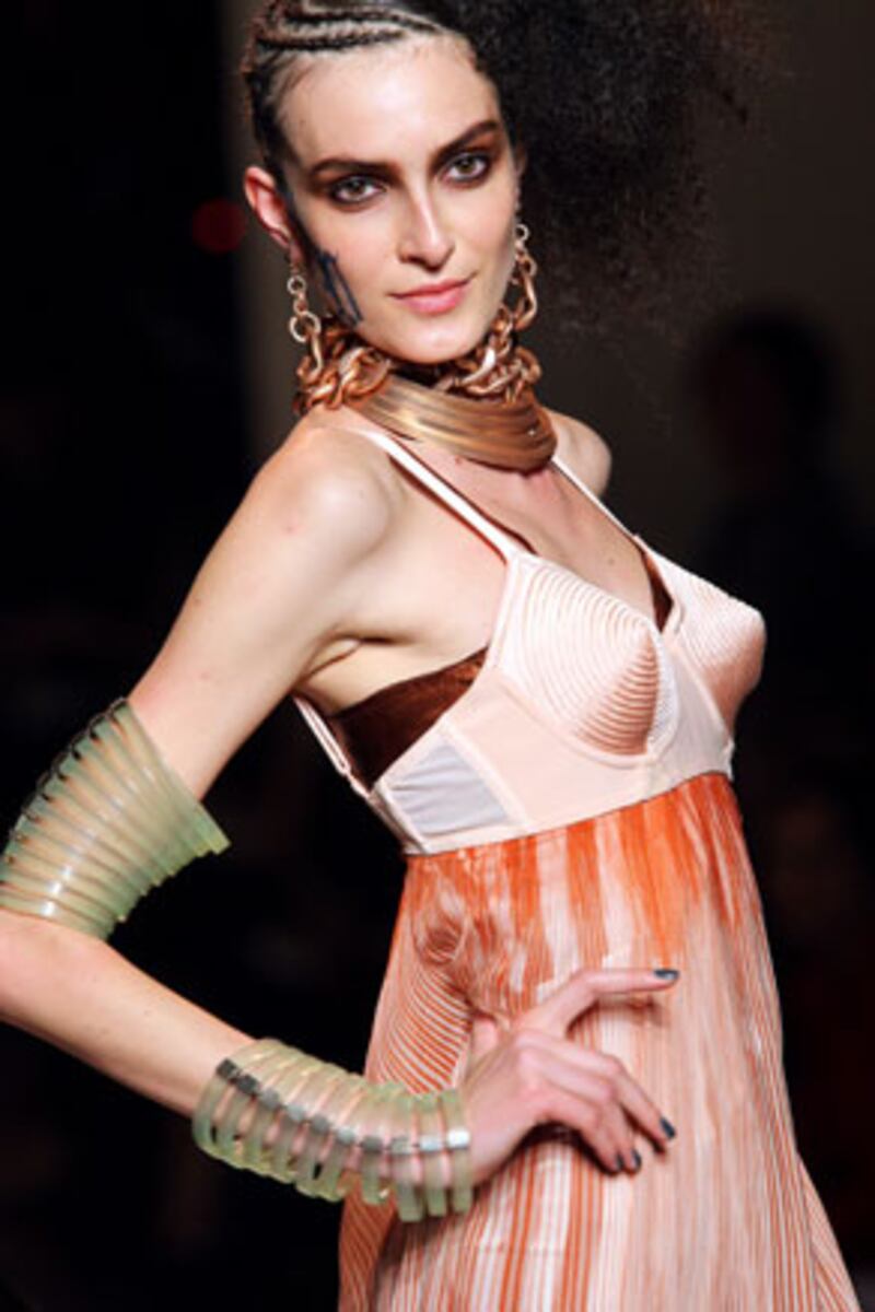 galleries/2010/06/15/cone-bras/cone-bras---gaultier_tkwhkd