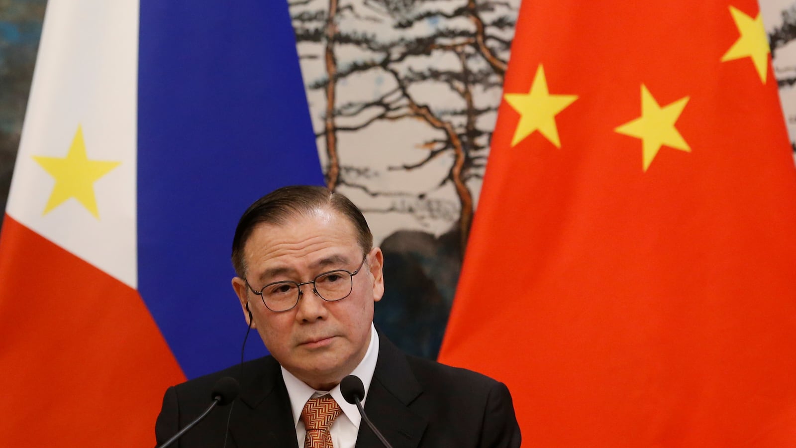 2019-03-20T054050Z_547440458_RC1D7BEEB170_RTRMADP_3_CHINA-PHILIPPINES_crmxku