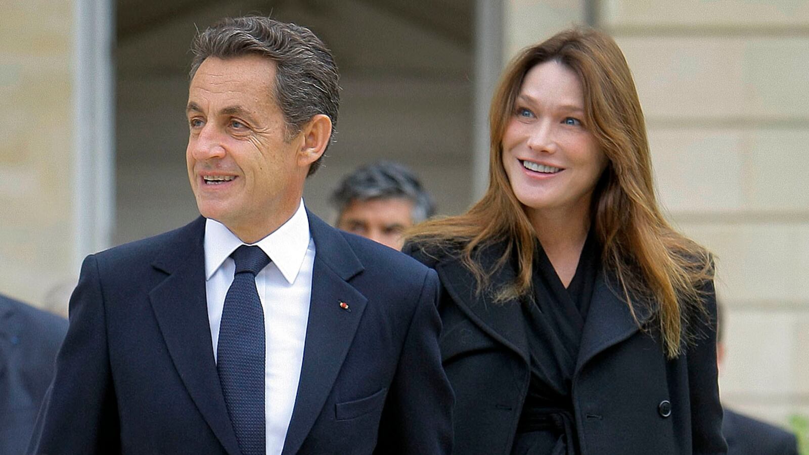 cheats/2011/10/19/carla-bruni-gives-birth-to-girl/sarkozy-bruni-give-birth-cs_cogkl7