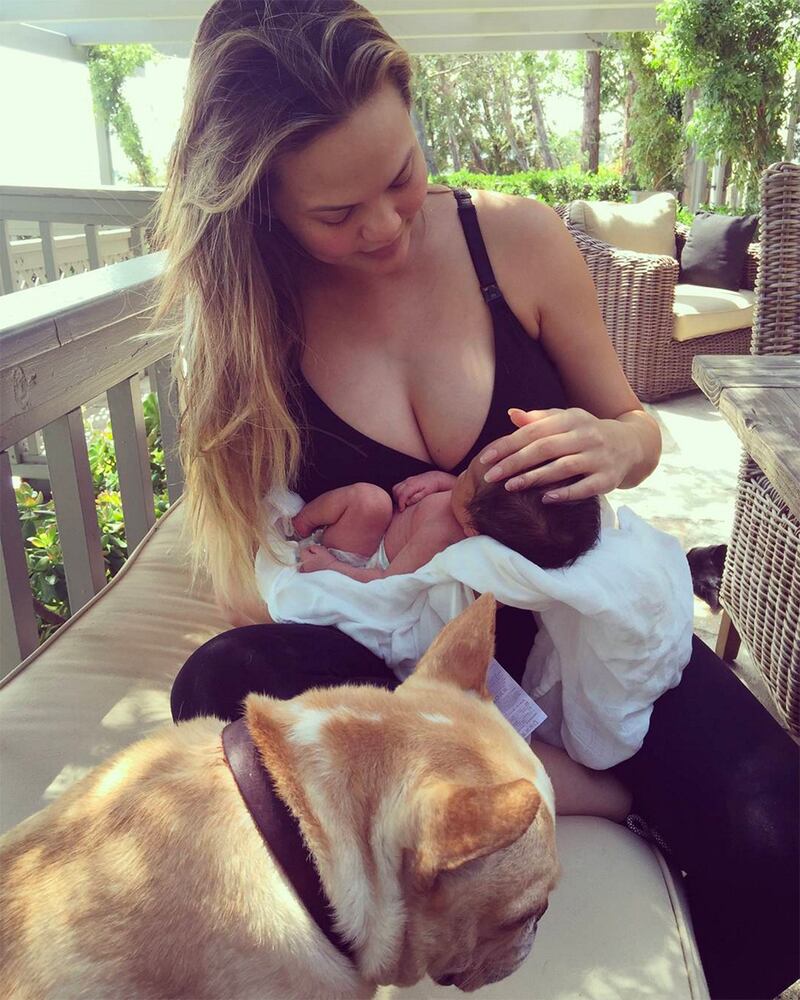galleries/2016/05/08/happy-mother-s-day-to-these-new-celeb-moms/160506-celeb-moms-02_sutoh8