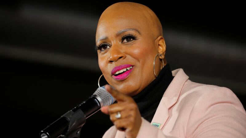 U.S. Rep. Ayanna Pressley (D-MA) speaks in favor of the 2020 Democratic presidential candidacy of U.S. Senator Elizabeth Warren during a rally three days before the Iowa caucus in Des Moines, Iowa, U.S. January 31, 2020.   REUTERS/Brian Snyder