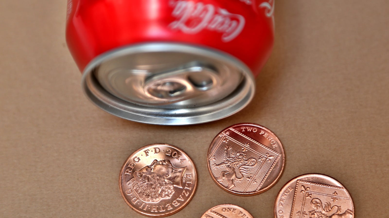 articles/2016/03/16/britain-goes-full-bloomberg-with-soda-tax/160316-hines-soda-tax-tease_pz7lh5