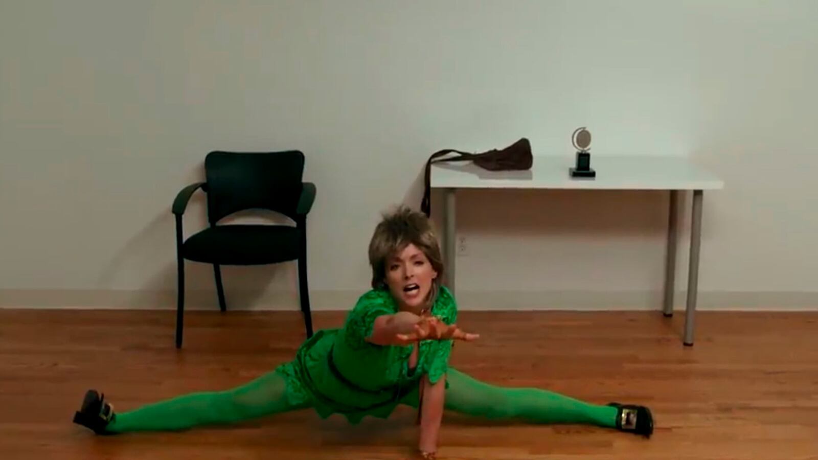 articles/2014/12/02/jane-krakowski-s-peter-pan-audition-tape/jane-krakowski-s-peter-pan-audition-tape-image_ku0ax4