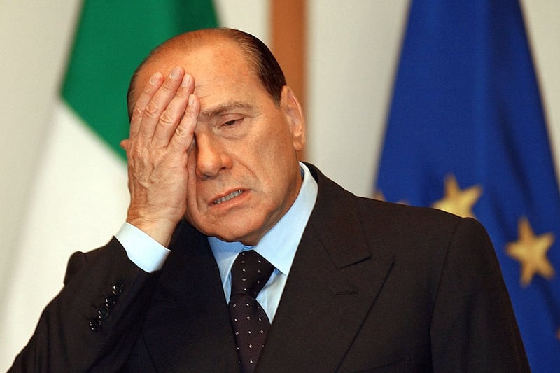 articles/2011/11/17/berlusconi-exits-and-an-era-of-sexist-buffoonery-is-over/berlusconi-most-embarrassing-tease-intro_itt2sx