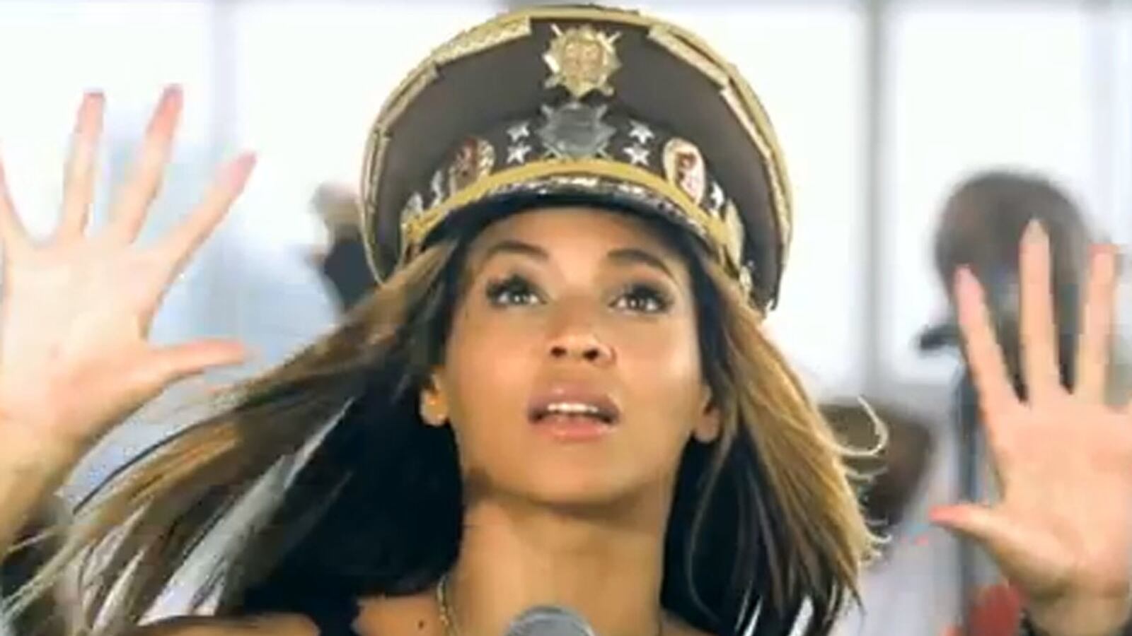 Beyoncé Takes a Page From New Edition