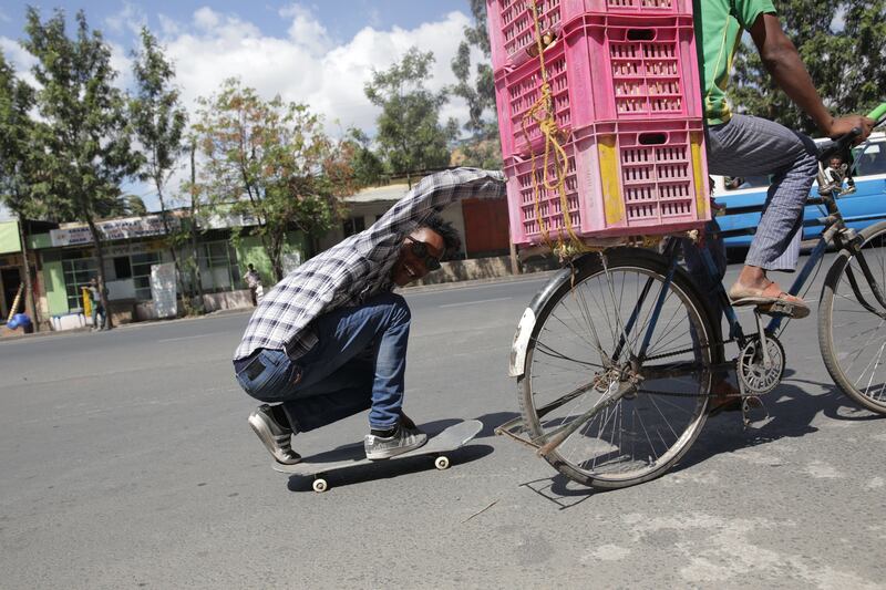 galleries/2015/06/06/the-skate-punks-of-ethiopia-photos/150605-ethiopia-skate7_yuxlzm