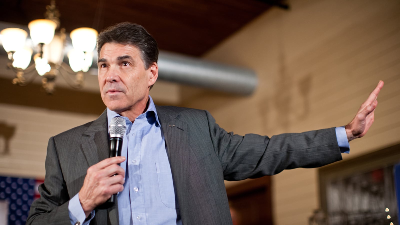 articles/2011/12/23/glen-maxey-s-salacious-book-the-hot-rick-perry-story-that-wasn-t/perry-disqualified-virginia-primary_dbiju3