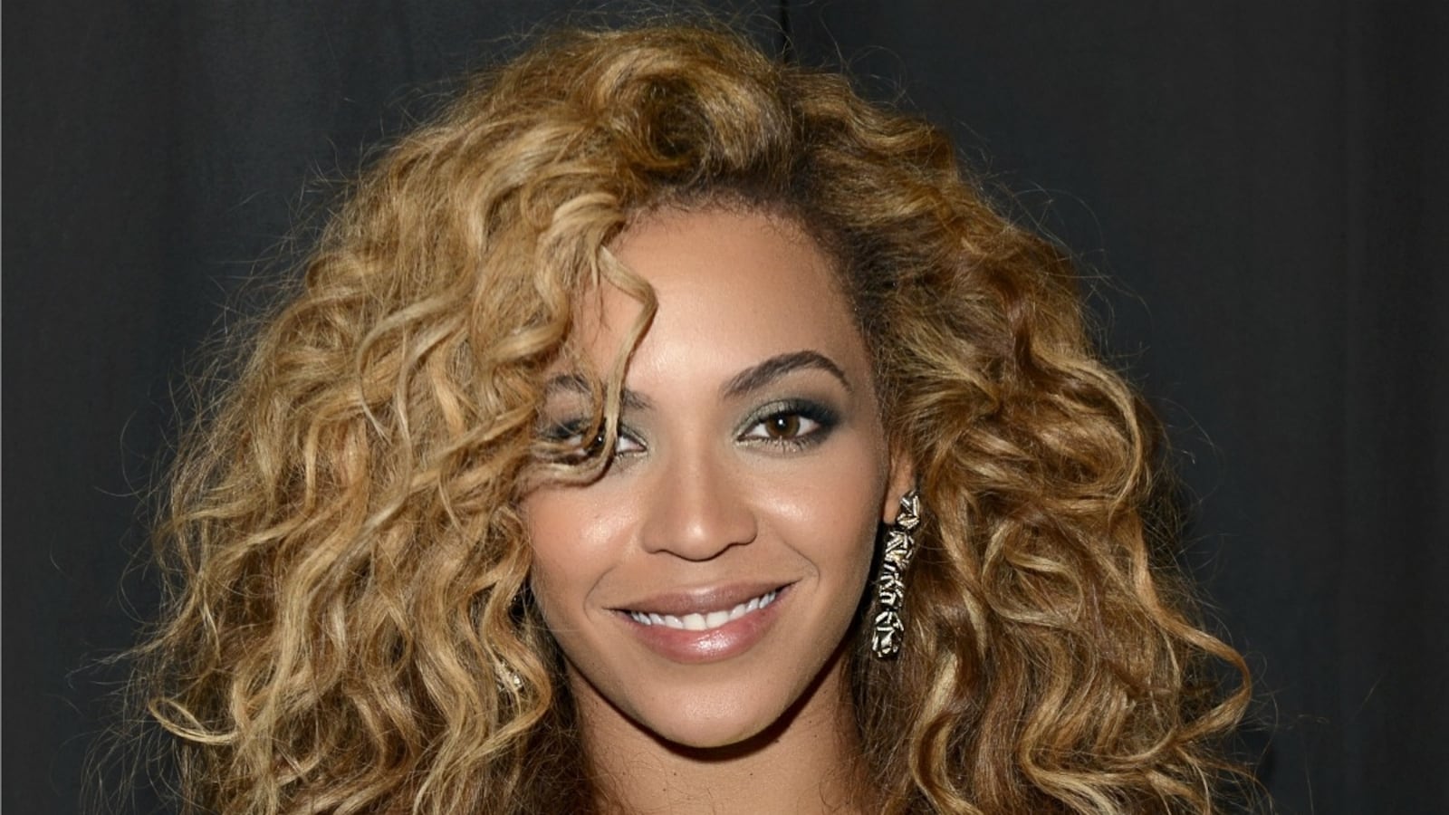 cheats/2012/12/21/celebs-release-gun-control-psa/hollywood-gun-control-cs_r0zlzv