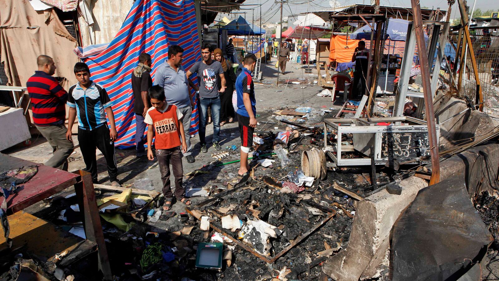 cheats/2013/08/11/dozens-killed-in-iraq-car-bombings/130811-iraq-bomb-cheat_liwlbo