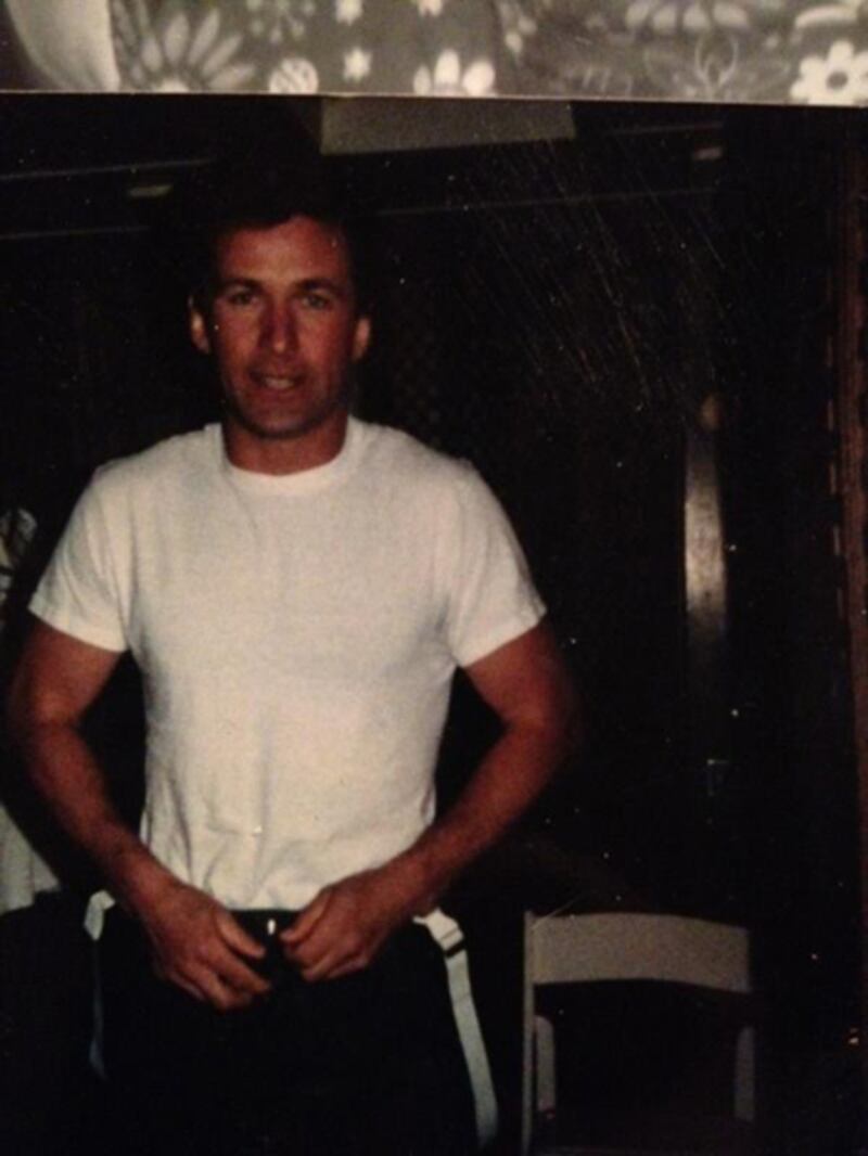 galleries/2012/06/24/lindsay-lohan-rihanna-more-celebrity-twitter-pictures-photos/twitpics-baldwin_tmfbw5