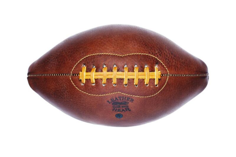 galleries/2011/12/07/holiday-gift-guide-tech-fashion-more/gift-guide-quarterback_s7iodw