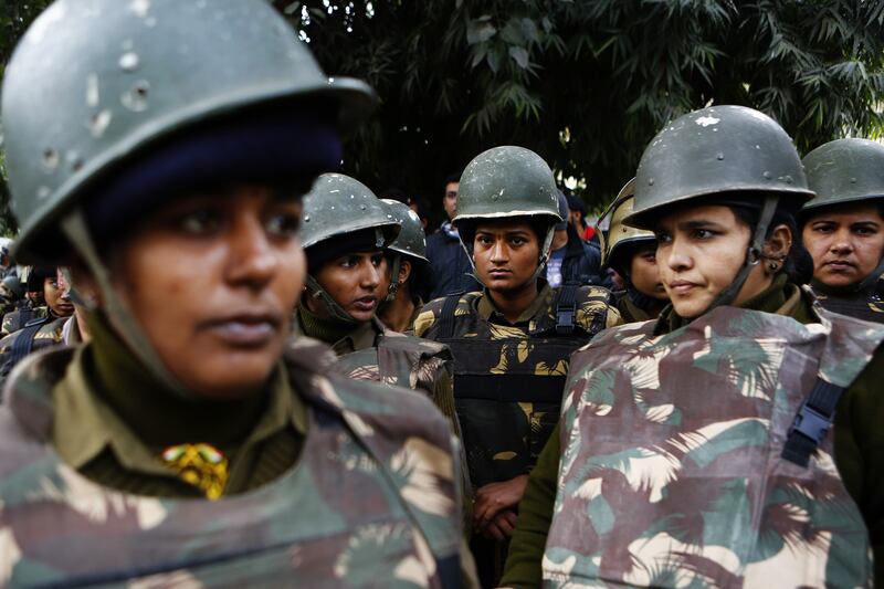 galleries/2013/01/03/protests-in-india-over-fatal-gang-rape-photos/India-protests-dec30-03_usdpgu