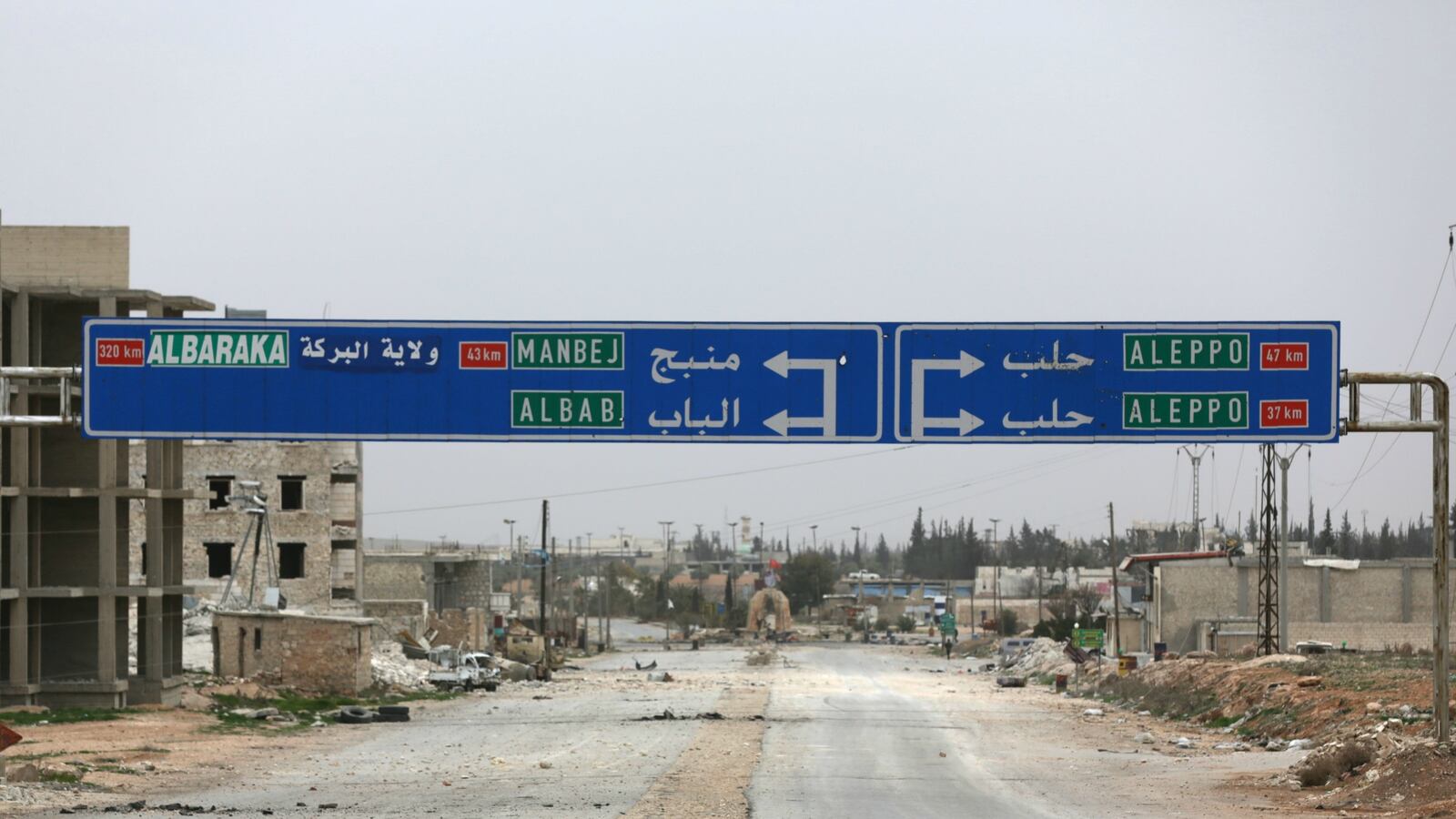 cheats/2017/03/06/u-s-troops-syria-mission-expanded/170306-manbij-syria-cheat_knogns