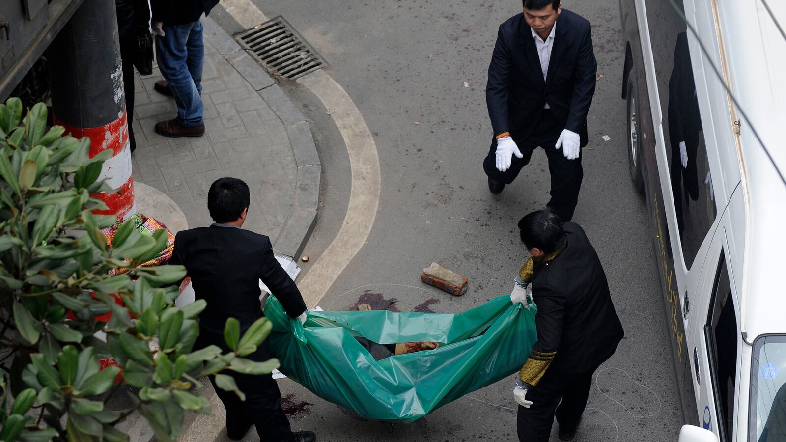 cheats/2014/03/14/5-dead-in-new-china-knife-attack/140314-knife-china-cheat_sef4la