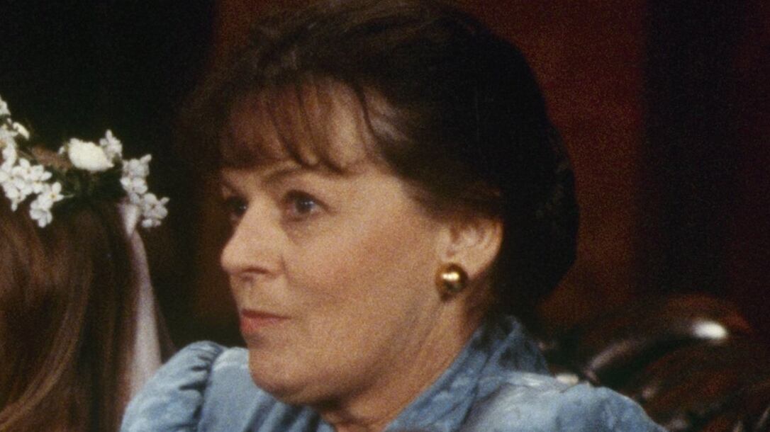 Betty Harford in Dynasty