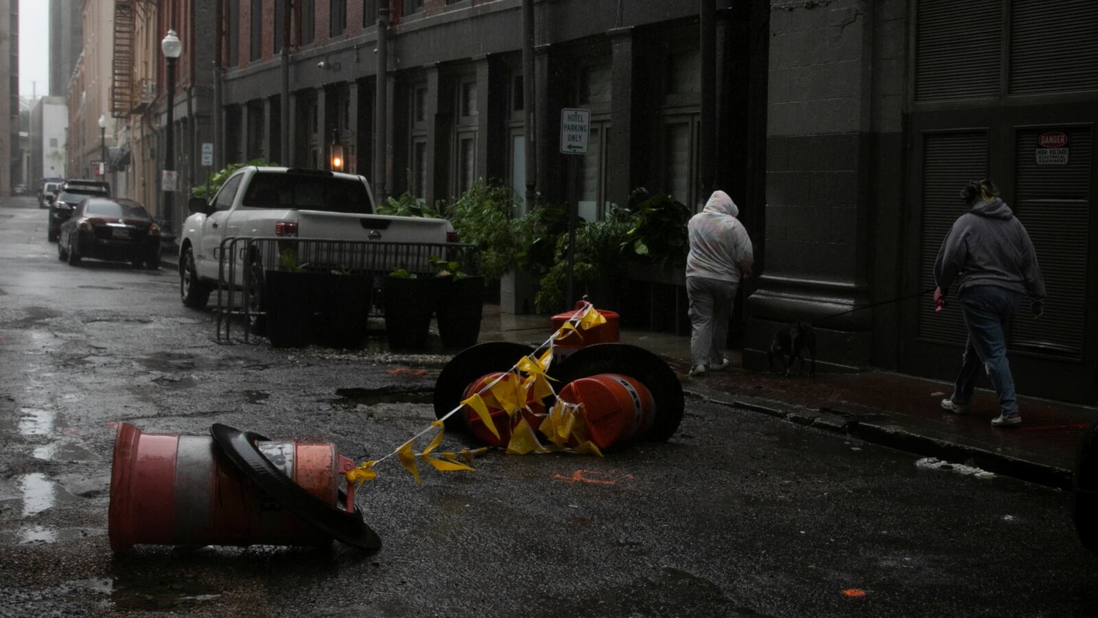 2021-08-29T190035Z_1107331157_RC25FP9IUB1D_RTRMADP_3_STORM-IDA_ip5aae