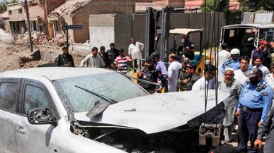 cheats/2011/05/20/taliban-strikes-us-officials-in-pakistan/us-convoy-bombing-pakistan_fuhaqe