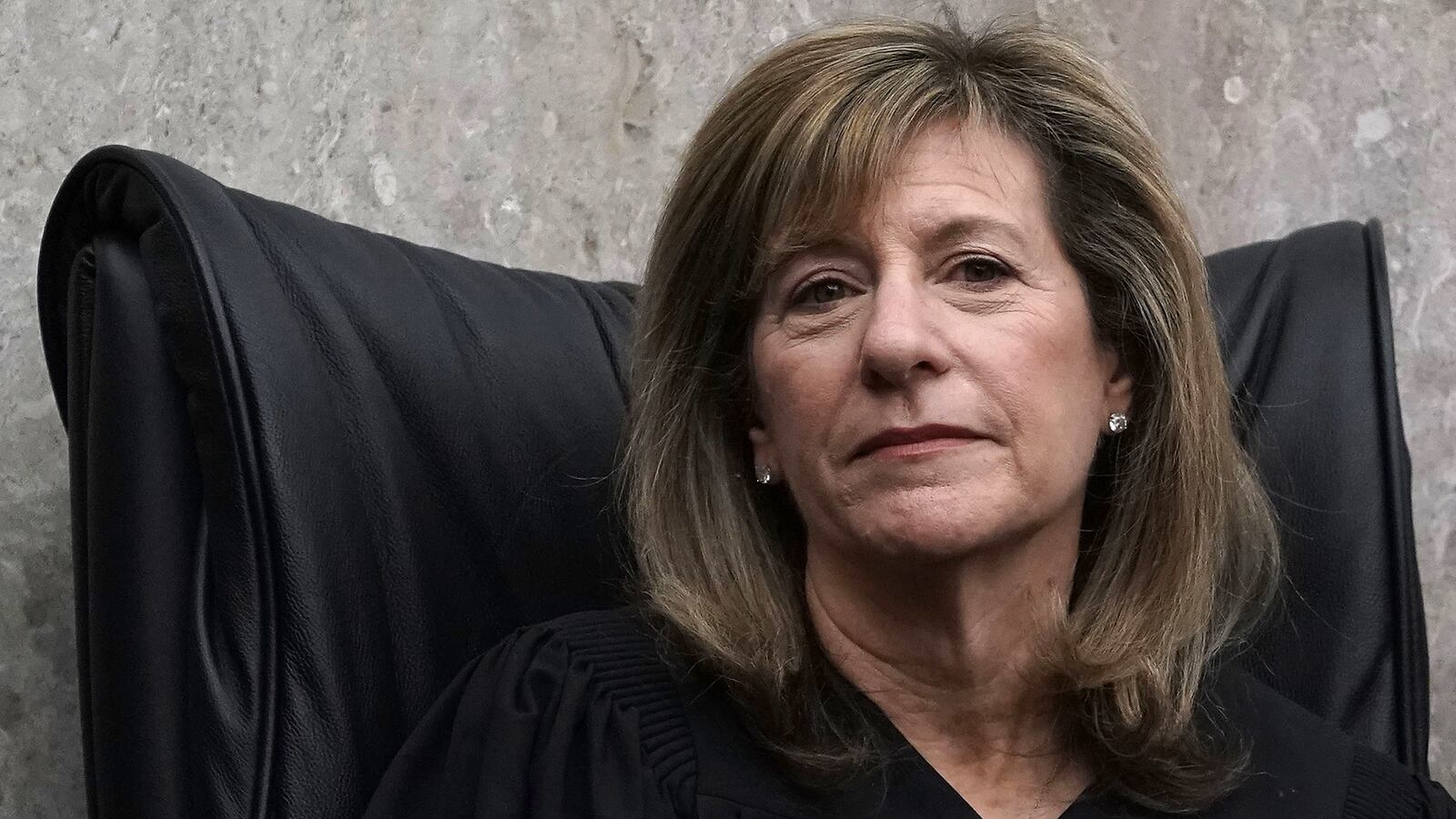 200220-jong-fast-Amy-Berman-Jackson-tease_sezhps