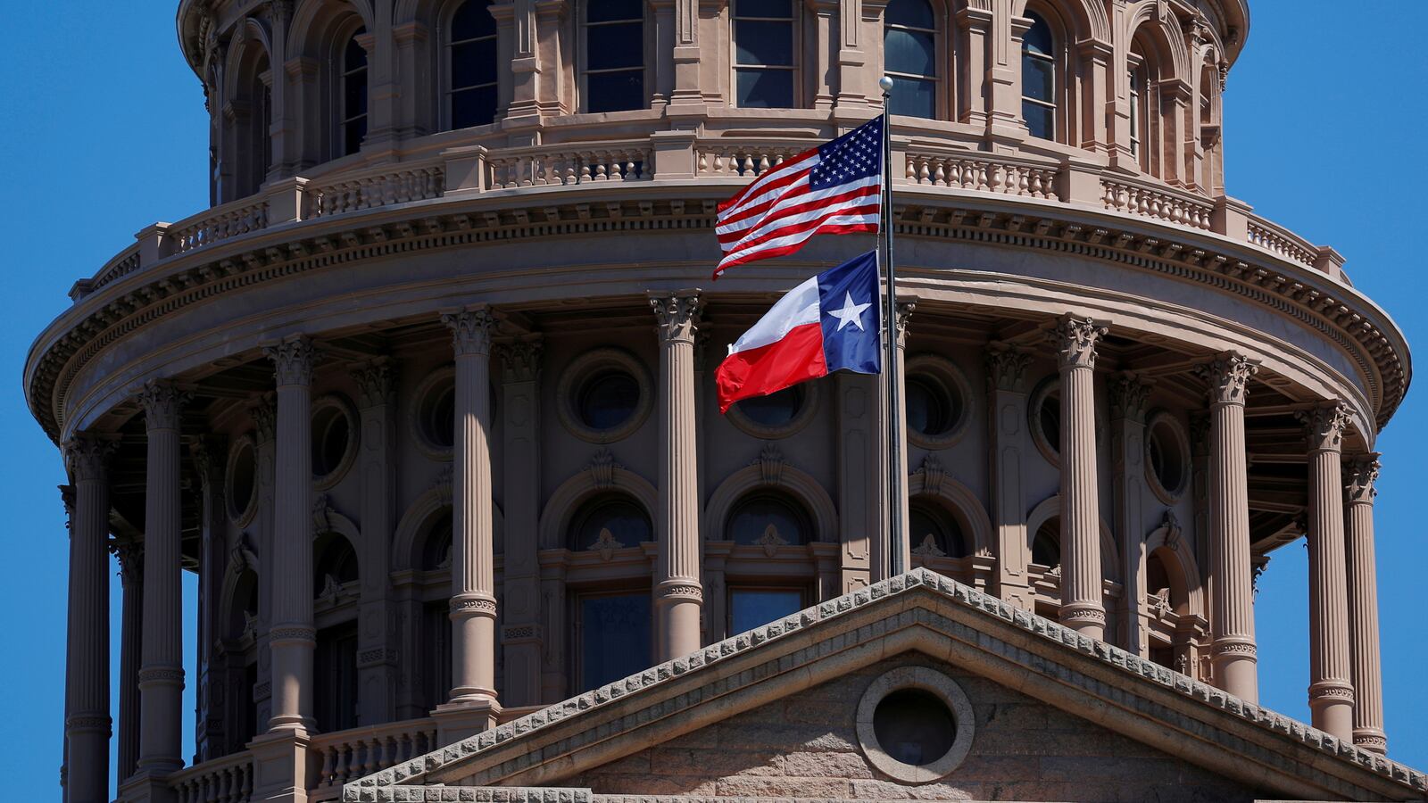 2021-05-07T000000Z_1772972344_RC2YAN9KBXCO_RTRMADP_3_USA-POLITICS-REPUBLICANS-STATES_mqtgbm