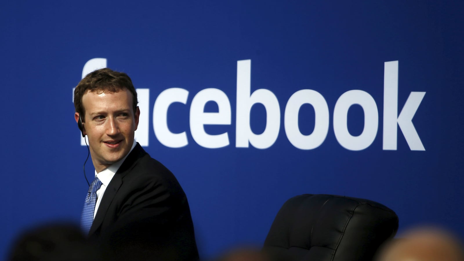 facebook-mark-zuckerberg_s2qg7i