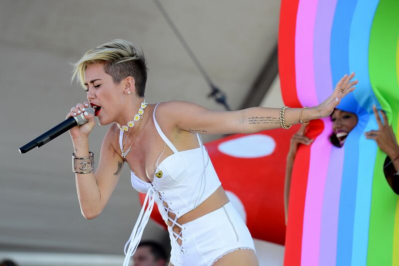 articles/2013/10/04/sinead-o-connor-writes-miley-cyrus-another-letter-britney-spears-thinks-her-video-was-too-sexy/miley_cyrus_cheat_tease_f0pbzp