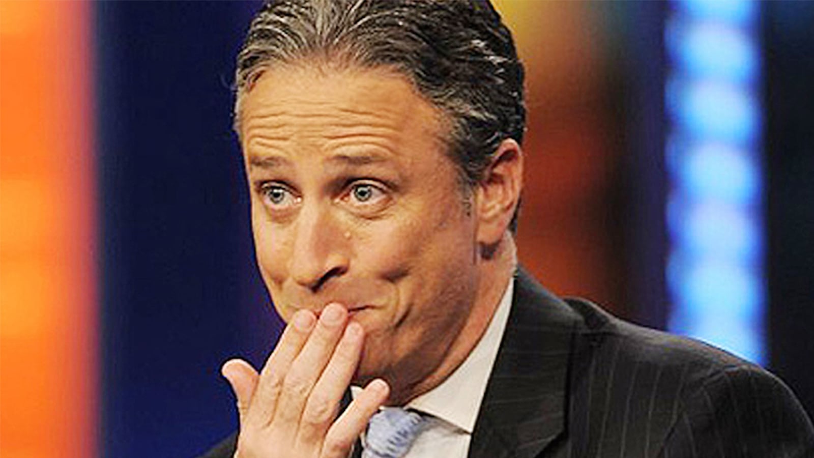 articles/2016/12/25/jon-stewart-s-secrets-for-managing-creativity-on-the-daily-show/161223-smith-stewart-creativity-tease_u1jcbx