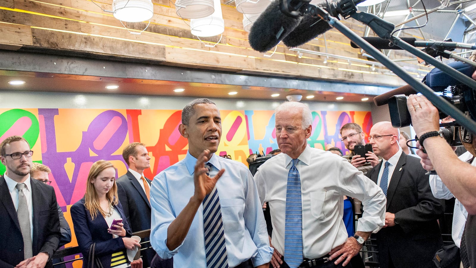 articles/2013/10/08/the-shutdown-isn-t-racist/131008-shutdown-racism-stevens-tease_pbv17g