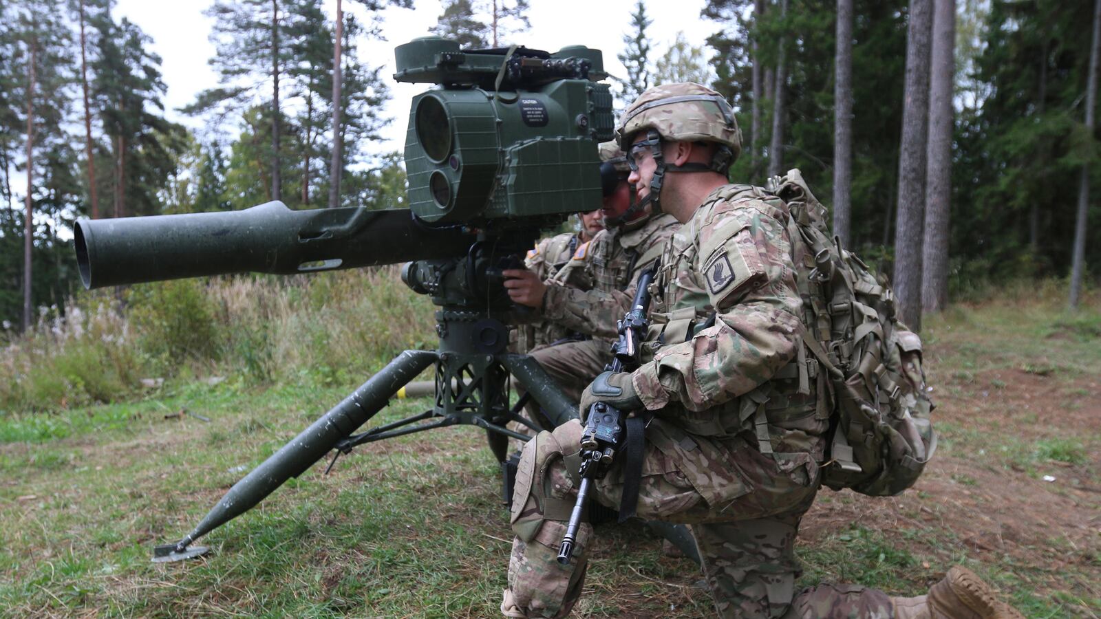 articles/2016/02/05/are-u-s-missiles-taking-out-high-ranking-russian-military-officials/160205-weiss-russian-soldiers-tease_pnipsn