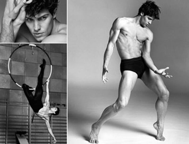 articles/2009/12/28/bruce-webers-all-american-world/weber---gallery-launch_cvkpcw