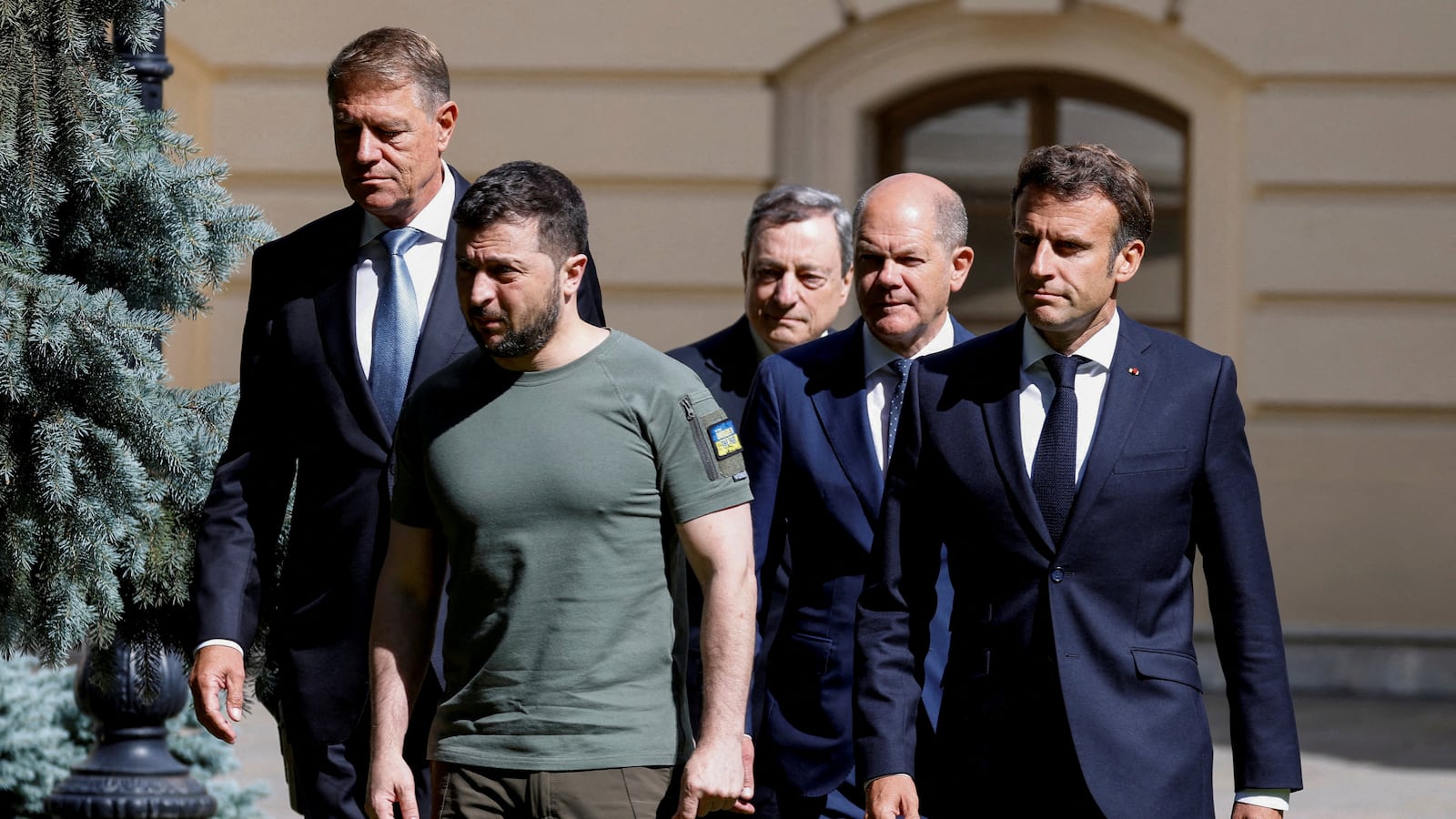 2022-06-22T154237Z_298856456_RC24TU9APBMV_RTRMADP_3_FRANCE-POLITICS-EU_f7pzst