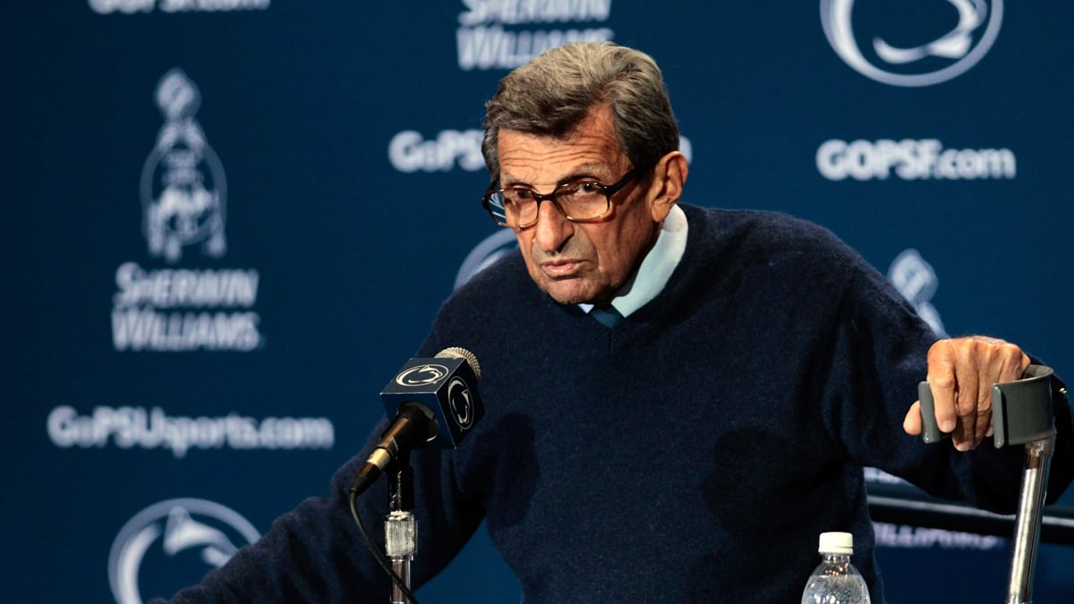cheats/2011/11/07/joe-paterno-comes-under-fire/joe-paterno-under-fire-cs_fs6w9j