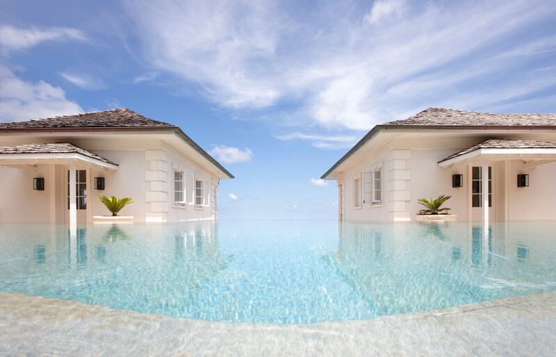 articles/2016/07/09/the-royals-secret-summer-hideaways/160708-sykes-royal-vacation-embed-2_gpgatp