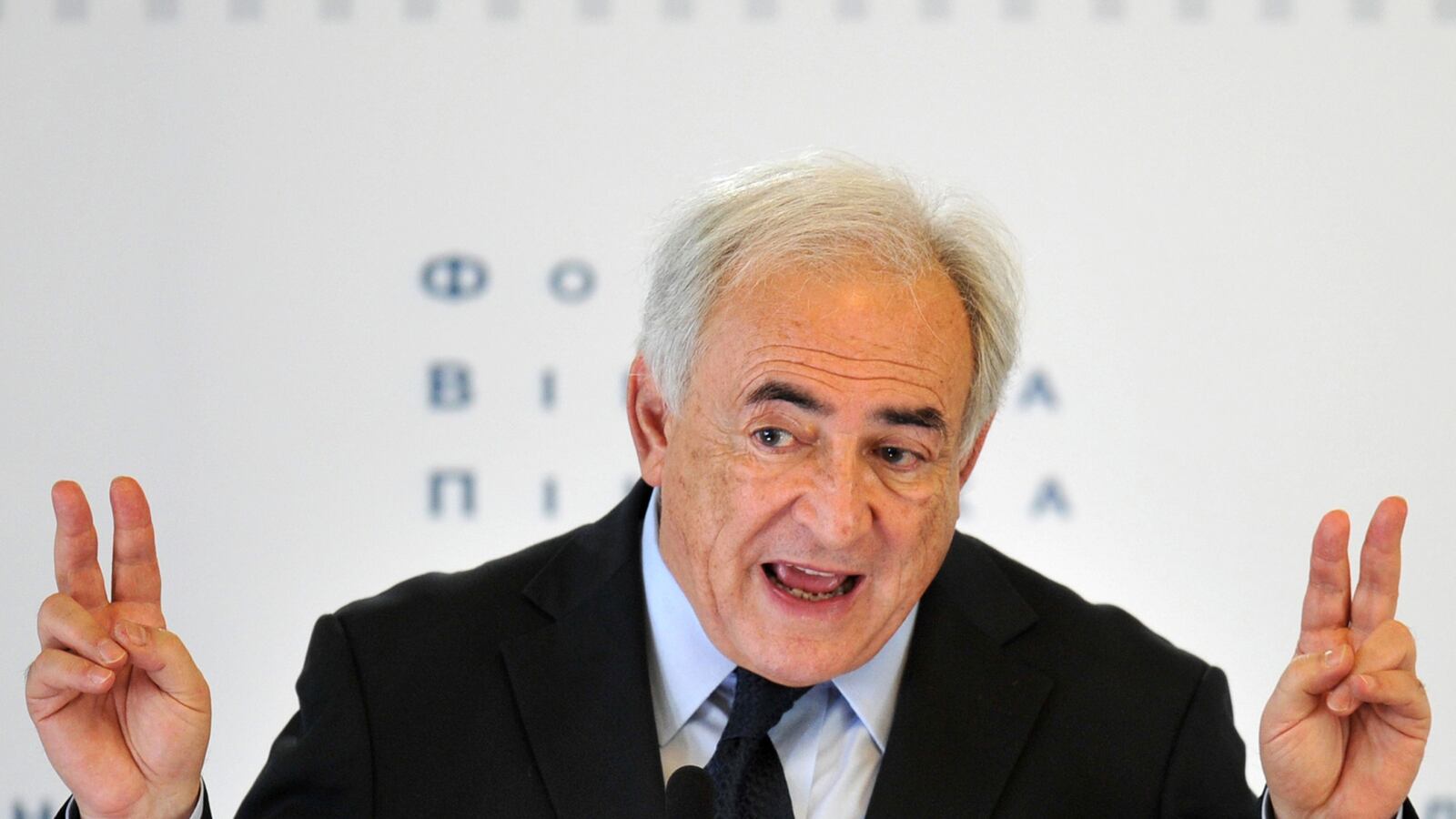 cheats/2012/05/01/judge-rejects-dsk-s-immunity-claim/dsk-trial-judge-cheat_lkg762