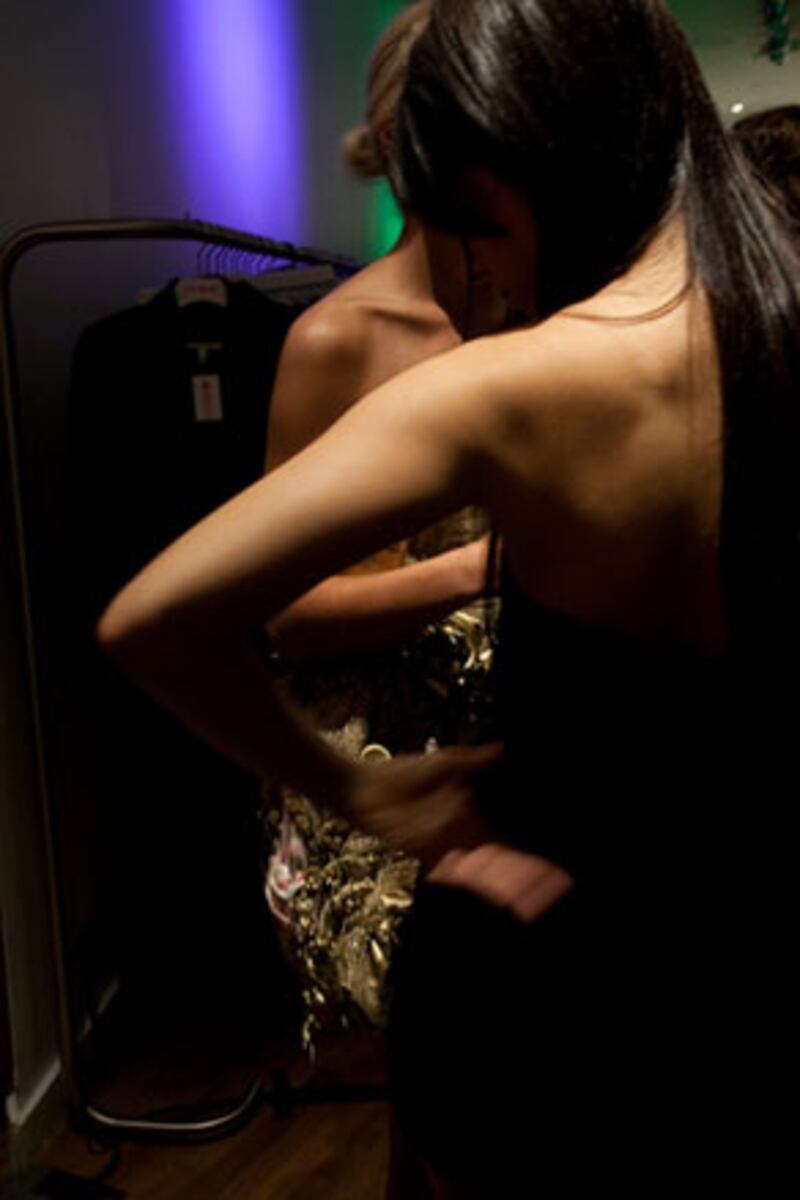galleries/2009/09/18/fashion-week-behind-the-scenes/jordana-7_yh3xkf