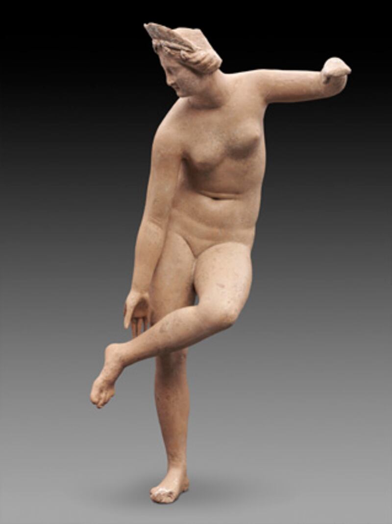 galleries/2012/02/12/aphrodite-and-the-gods-of-love-photos/statuette-of-aphrodite-untying-a-sandal-sandalbinder-_rf0qjy