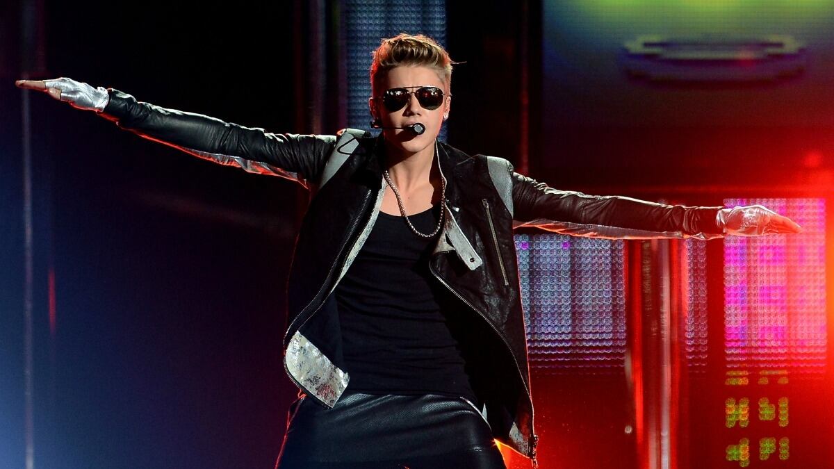 cheats/2013/06/06/justin-bieber-books-space-flight/130606-bieber-cheat_aamrra