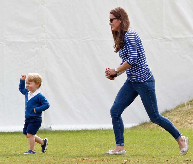 galleries/2014/04/09/prince-george-lookbook-photos/150721-prince-george1_rgrub7