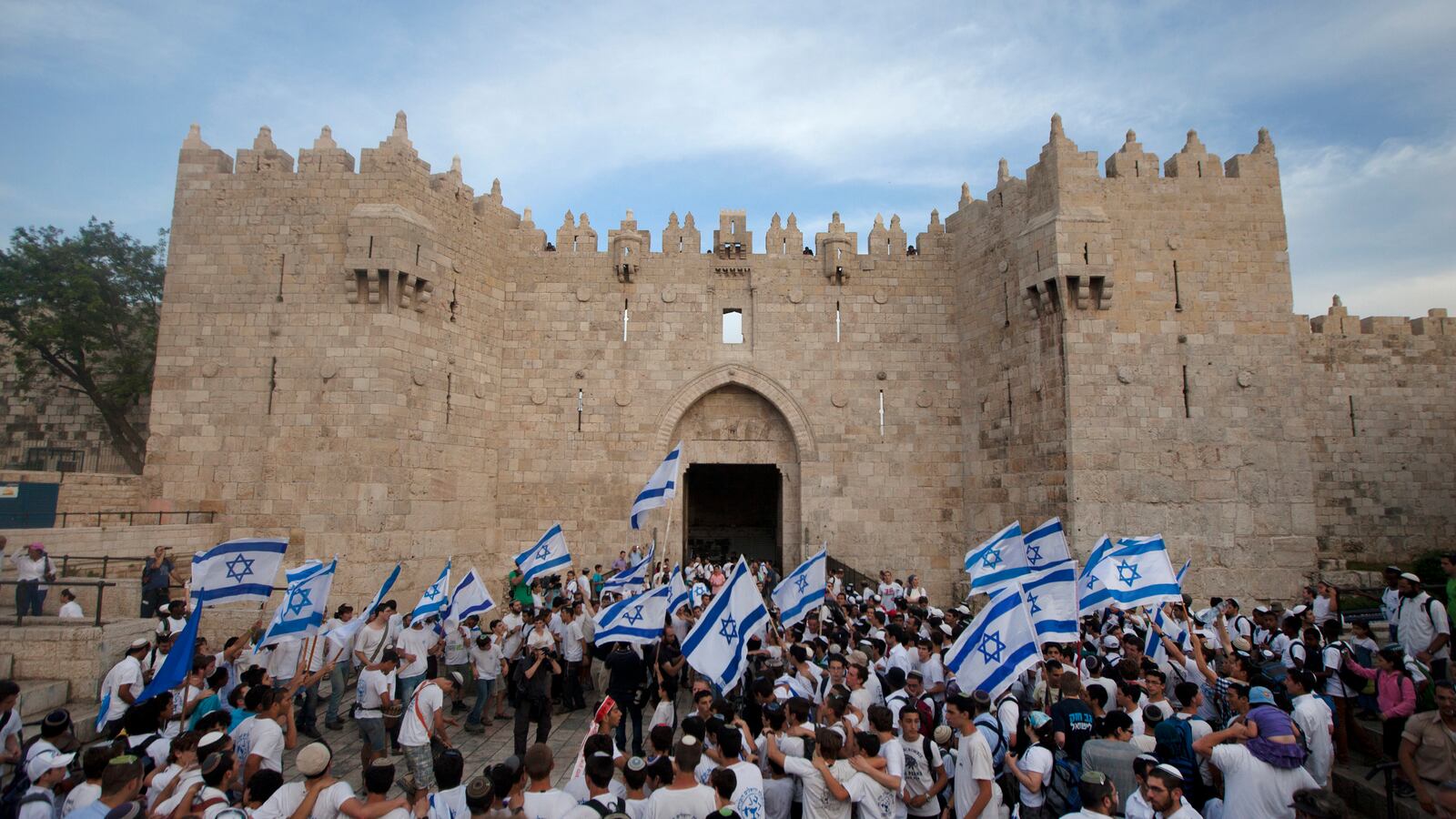 articles/2013/05/09/is-this-what-god-had-in-mind-for-jerusalem-day/damascus-gate-openz_hu4iu0