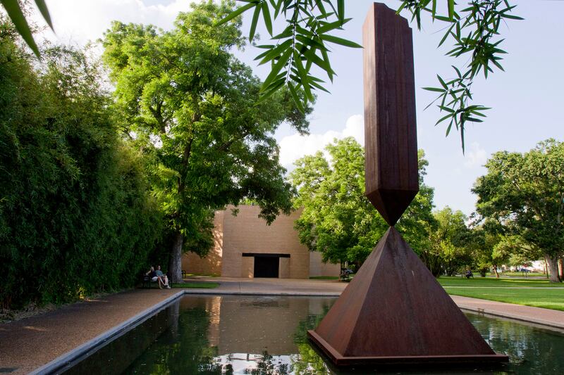 articles/2014/01/19/get-cultured-on-your-weekend-getaway-best-trips-for-art-lovers/140117-rothko-art-love_fngnke