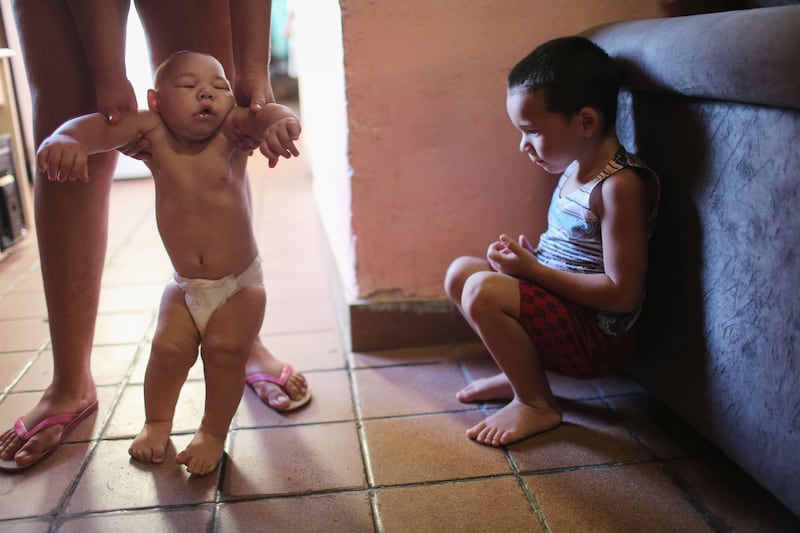 galleries/2016/01/28/striking-photos-of-zika-s-rapid-spread-across-the-americas/160128-zika-08_gb6qhg